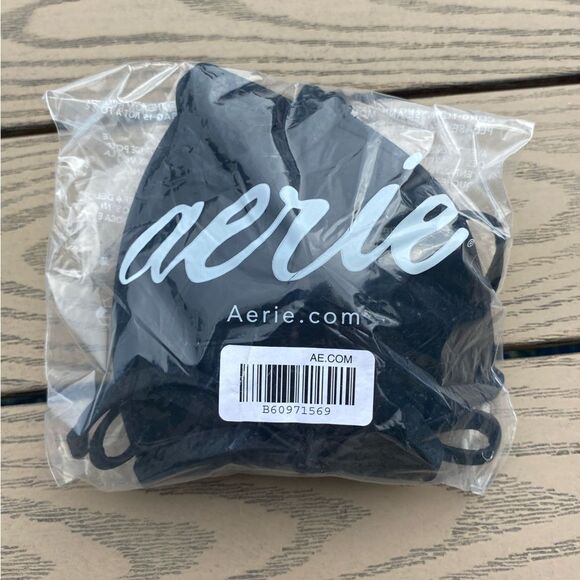 NWT Aerie small black halter tie back triangle padded push up bikini top swim in - Picture 2 of 7